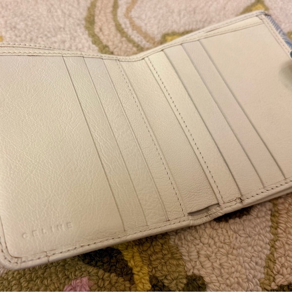 CELINE Vintage Trifold Triomphe Compact Wallet in LTE Blue/White Leather/Canvas - Picture 11 of 15